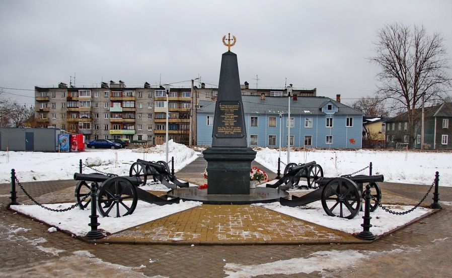 Памятник Олонецким воинам