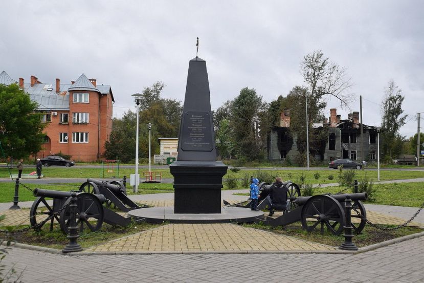 Памятник Олонецким воинам